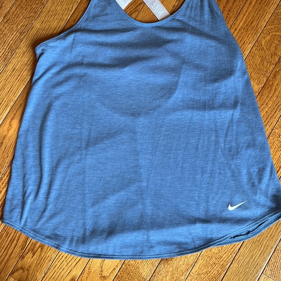 NIKE DR-FIT Crisscross tank top - Picture 2 of 7
